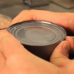 abrir lata de conservas sin abrelatas